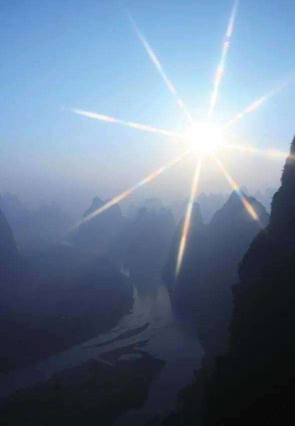 什么时候的太阳离我们近 dfef21b2eb2748d794886f7fae6a387d.jpeg