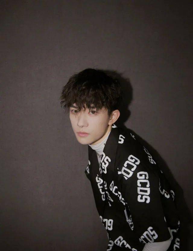 羊毛|Angelababy生图美绝 路人都会疯狂保存的水平！