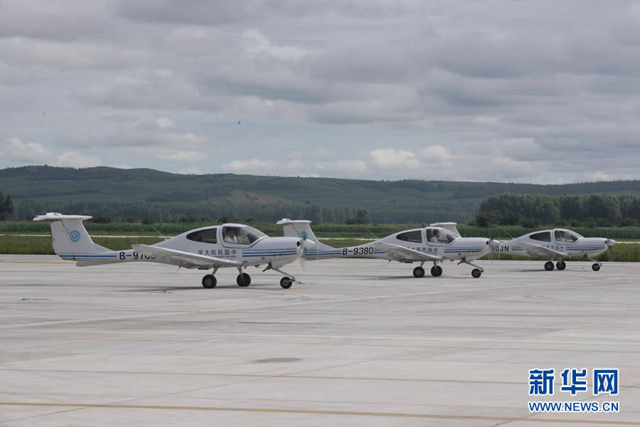 飞行|【幸福花开新边疆】“雄鹰”在扎兰屯展翅飞翔