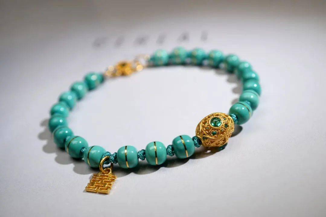 子和|布达拉宫用了多少吨金子和珠宝用来装饰呢？说出来你都不敢相信