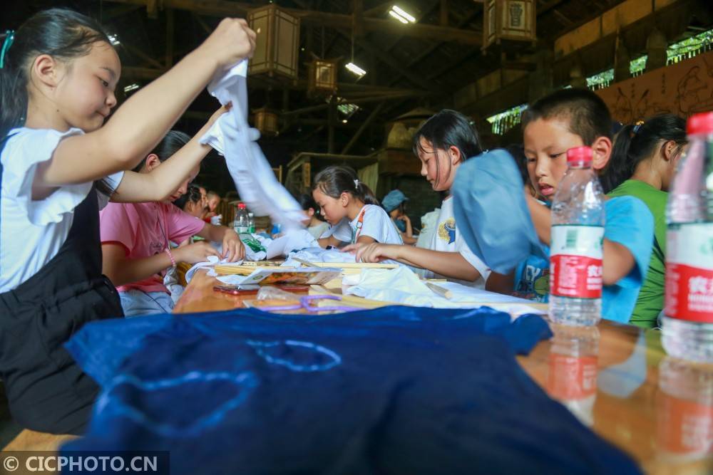黔西|贵州黔西：学扎染过暑假