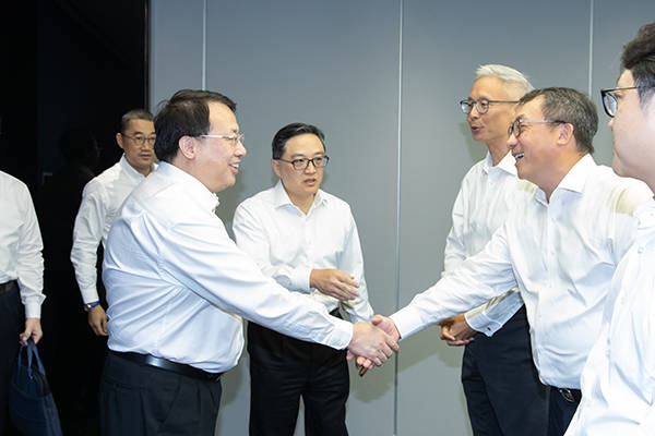 路威酩轩|上海市长走访路威酩轩等企业，对外企提出“三个坚定不移”