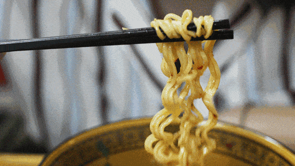 中国|中华美食千千万，为什么中国人却对泡面情有独钟？