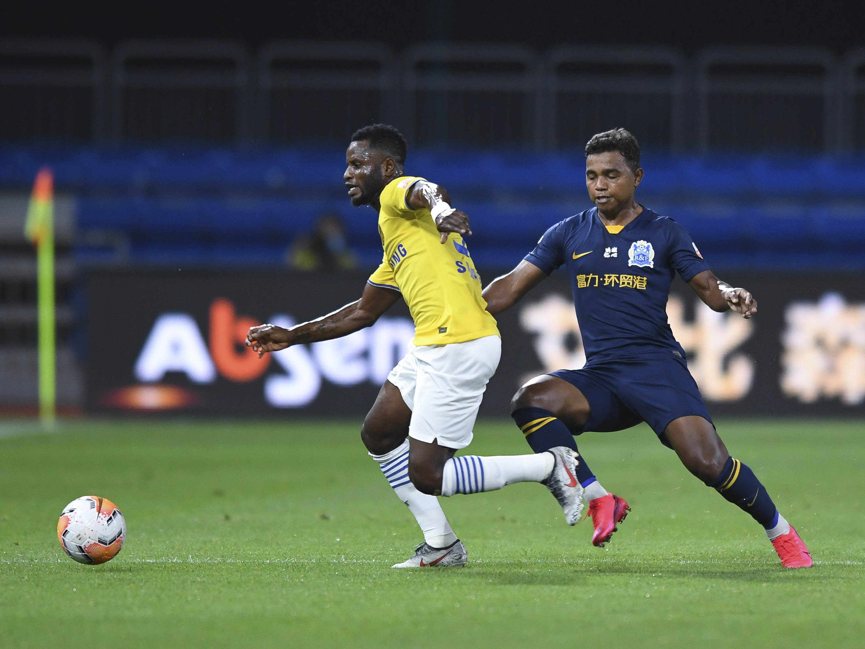 比赛|足球——中超：广州富力对阵江苏苏宁易购