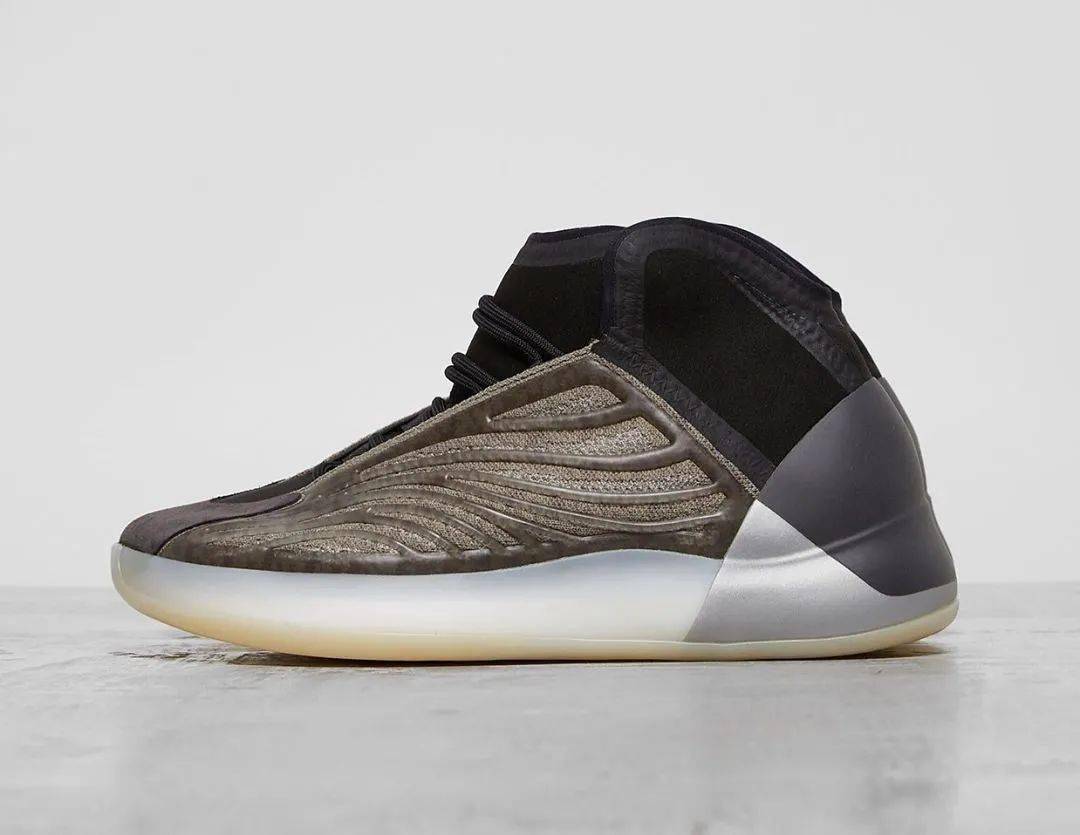 Air|小熊 Dunk 一天降 4K，最惨一双暴跌三万！抢着买这些鞋的人都哭了！