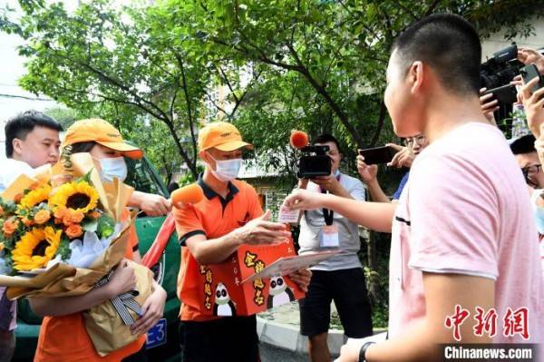 安源|四川发出2020年首封高考录取通知书