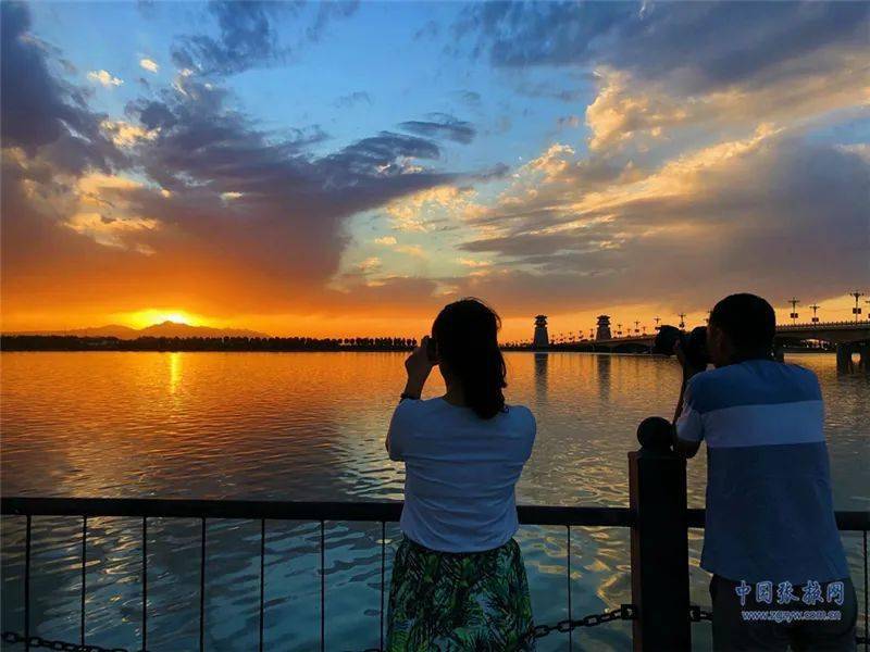 什么样的天气会有晚霞日落 0222c3cbe4fa4997b08c43f9393cc2ca.jpeg