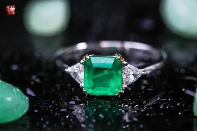 颜色|晒黑了怎么办？想要快速变白,这么戴珠宝就对了!