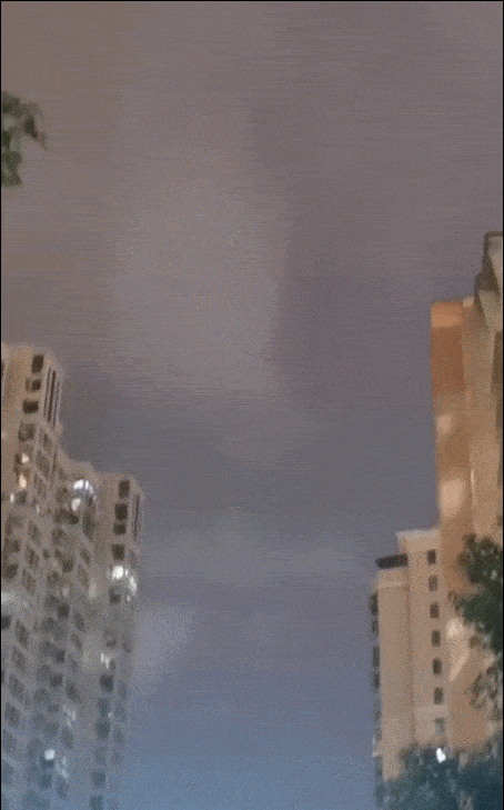 刺破苍穹今夜魔都上空的闪电你拍到了吗