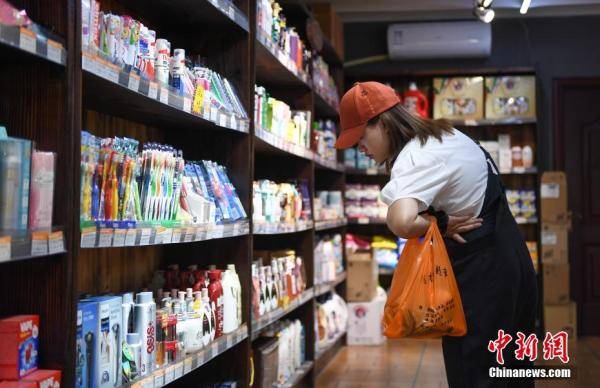 王刚|探访浙江青田侨乡进口商品城