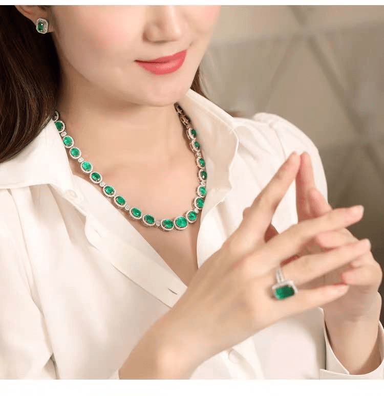 颜色|晒黑了怎么办？想要快速变白,这么戴珠宝就对了!