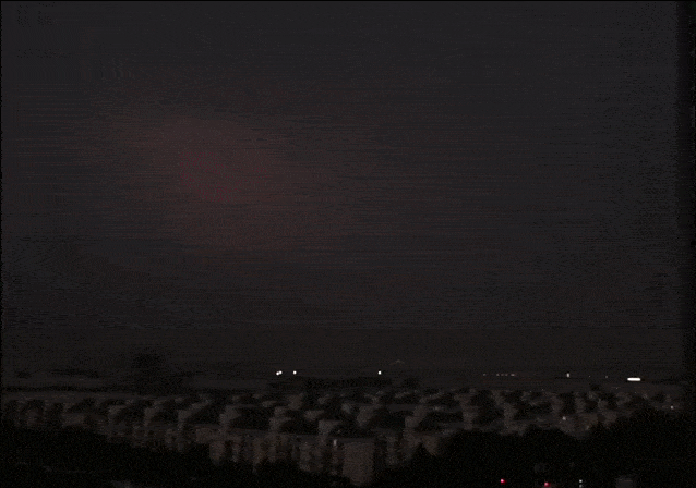 刺破苍穹今夜魔都上空的闪电你拍到了吗