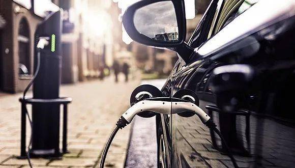 宁德|充电桩回暖成掘金风向标，国网、宝马、华为、宁德时代等加速布局