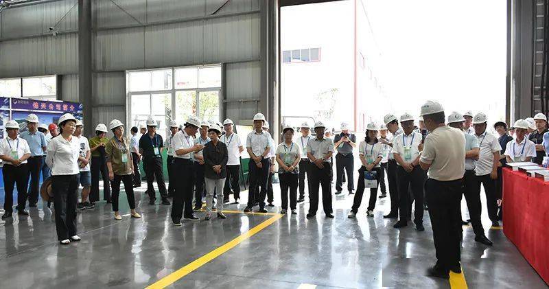 兴仁市2020年gdp_近十年中国gdp数据图(2)