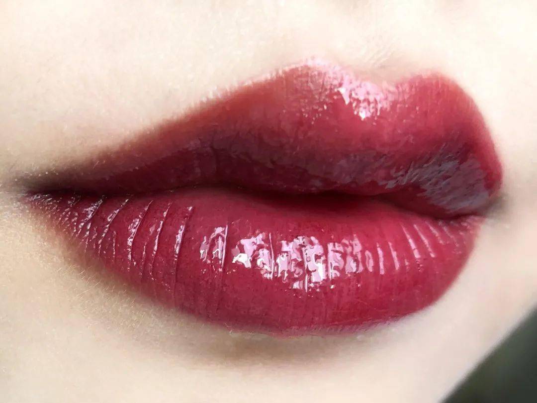 �Ŵ��У�����zhui���õ�ƽ�۲�ױ�ϼ�����˾���������