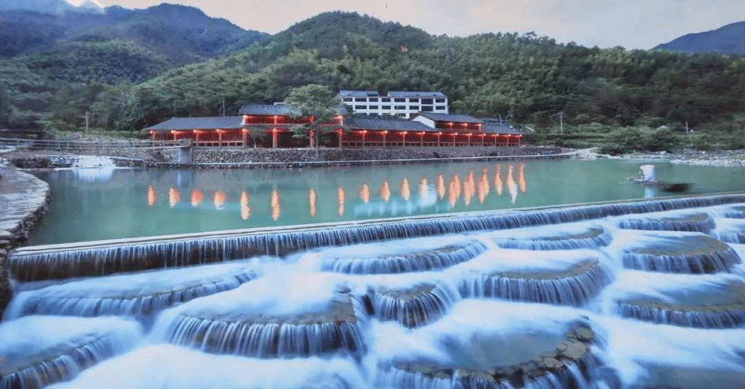 啥叫生态经济 e0ccbe556b19401d94eae06e5f27b1dc.png