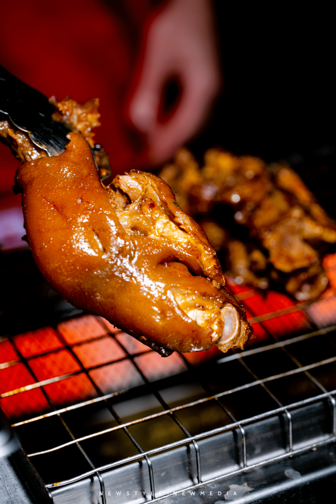 羔羊肉串|烧烤界“扛霸子”木屋烧烤又开新店！5.8折撸串喝酒