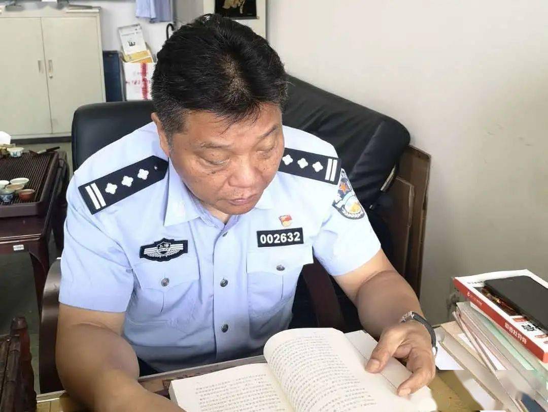 永远的海总 ——上海市公安局刑事侦查总队三支队 王德荣