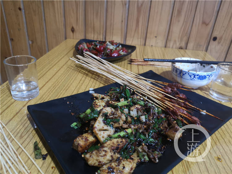 光盘|2020光盘行动丨怎么把烧烤吃完?大排档的“老饕”们都有自己的办法