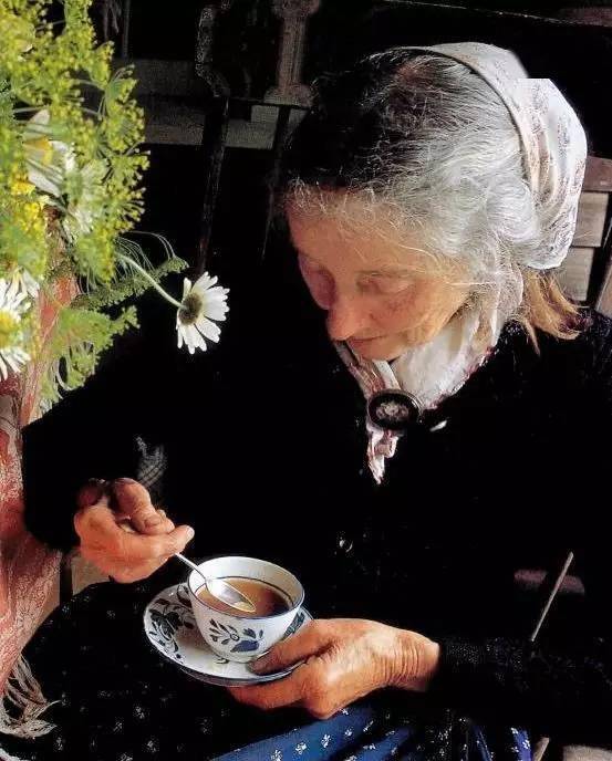 习惯|优雅到老该有的40种好习惯，真得好好看看！受益无穷