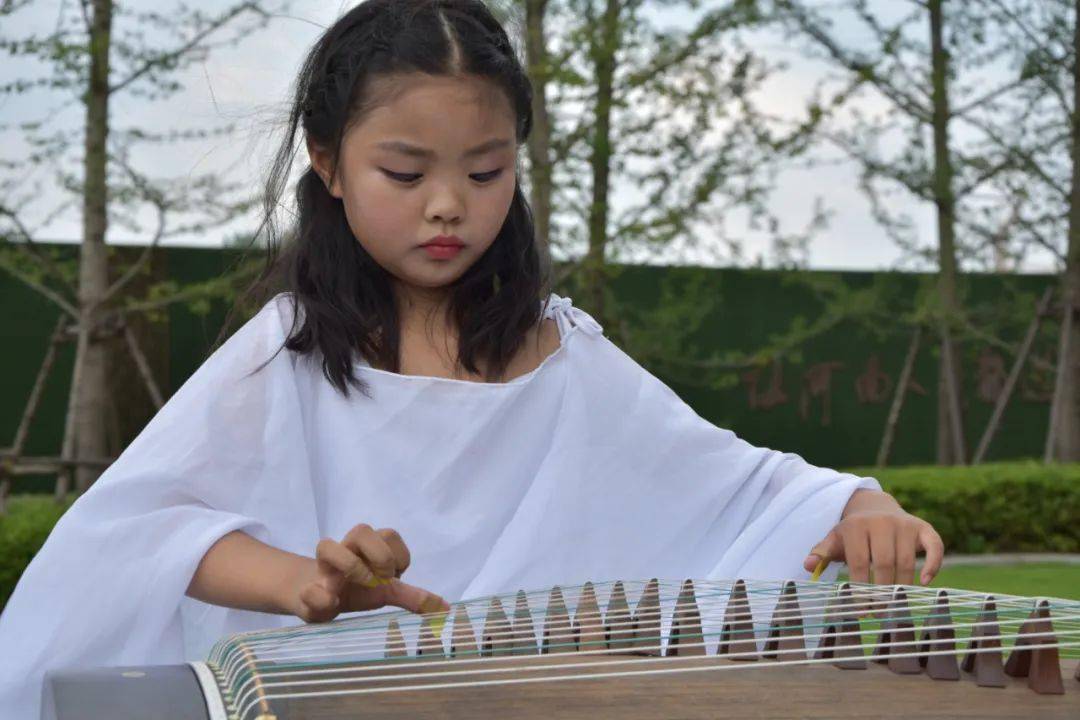 登封人口音_登封少林寺图片