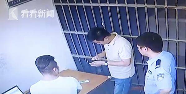 头发|为躲毒检男子自动“地中海”，民警一撸头惊到了