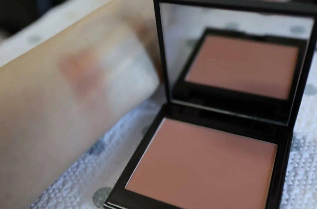 眼影|最百搭的通勤单品，27块就能买到！