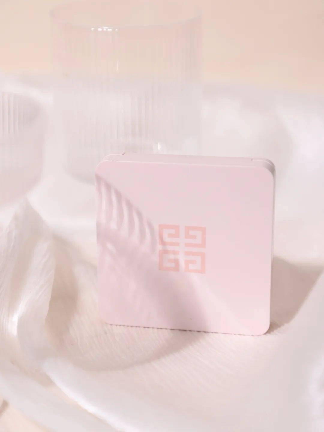 纪梵|贵妇气垫测评2.0 | 900块的大佬输太惨了吧！！