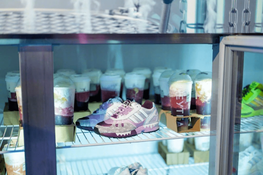 品牌|连卖鞋的都不放过，疯狂联名的喜茶还有救吗？