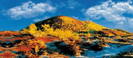 五大连池|黑龙江省博物馆举办“巍峨火山 天池胜景——走进神奇的五大连池”图片展