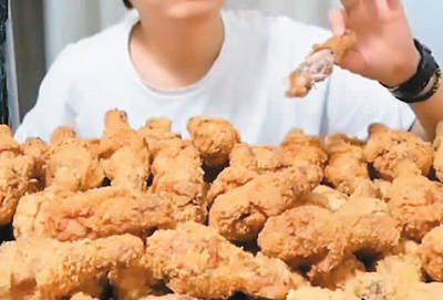 食物|难看的“吃播”乱象该整治了！
