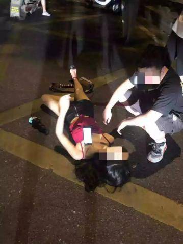 女子被67岁老人当街捅死：女性如何自我保护？