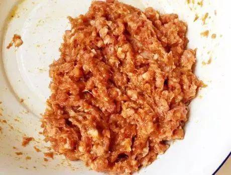 羊肉馅放不放生姜 b20630fab0f3447091d79ede3088d06c.jpeg