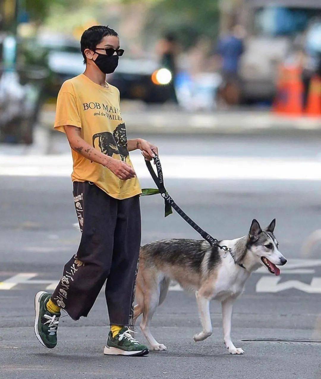 Via|看似「普通」，但 JJJJound x NB 992 的市场价为何被抬到这么高？