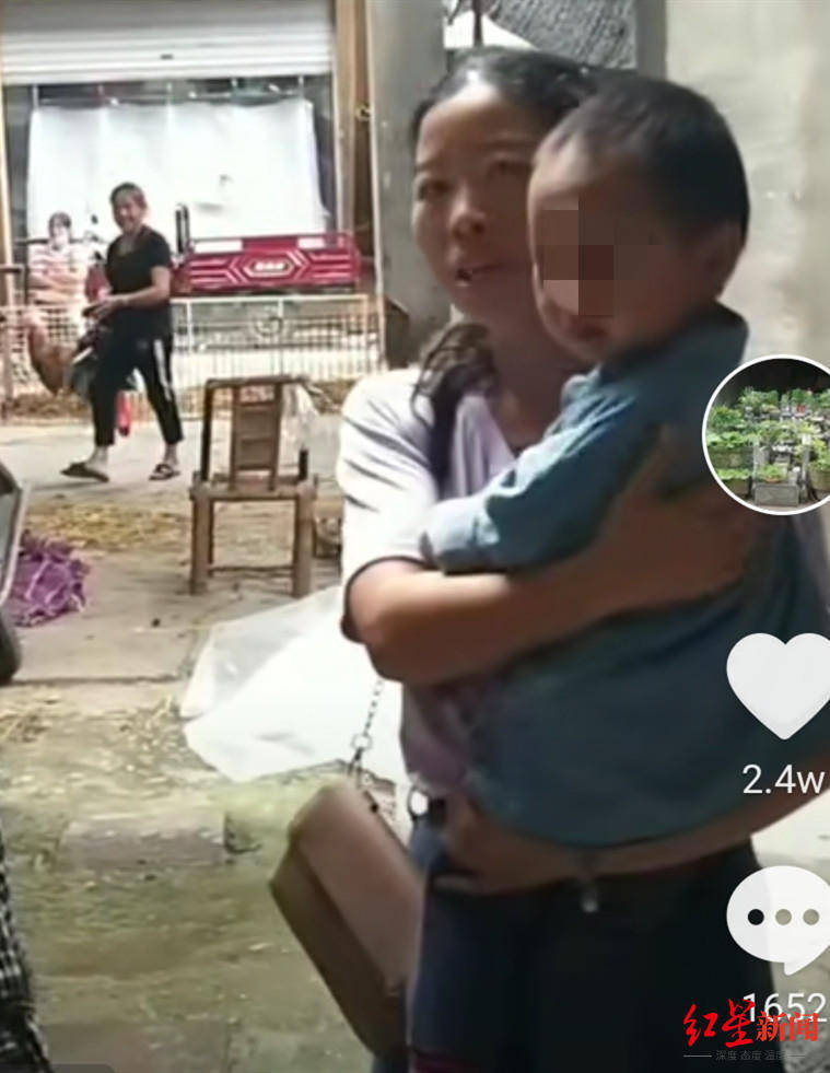 孩子|女子破音“怒吼”：哪个的娃娃掉了？成功帮娃娃找到家人 网友：这是爱的呼唤