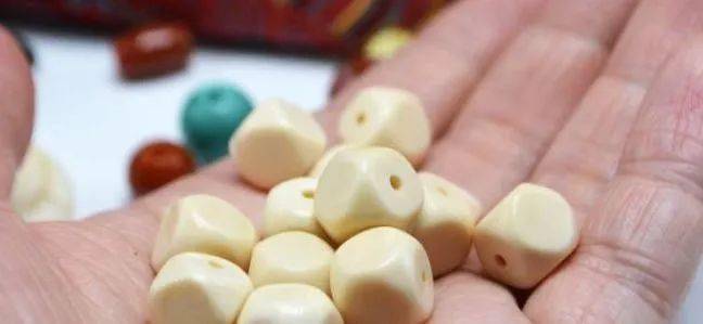 珠子|手串的搭配变迁，是我逝去的青春......