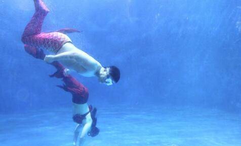 游泳|洛阳165斤小伙扮演油腻美人鱼走红，网友：实力证明游泳不能减肥