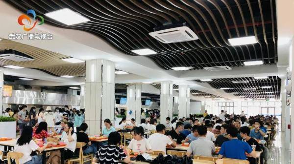 食堂|封闭管理，外卖禁入，大学生们伙食咋样？