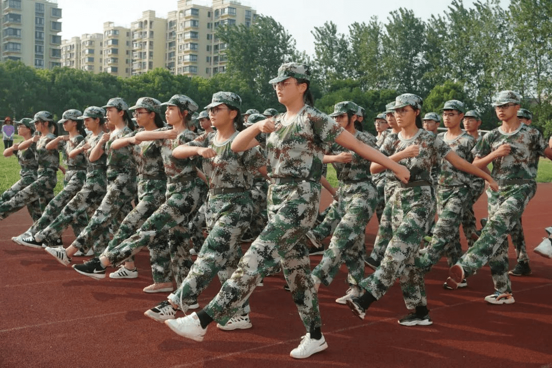 军训短剧，高中生活的别样风采