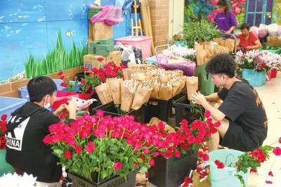 花束|今年七夕送玫瑰得下“血本”