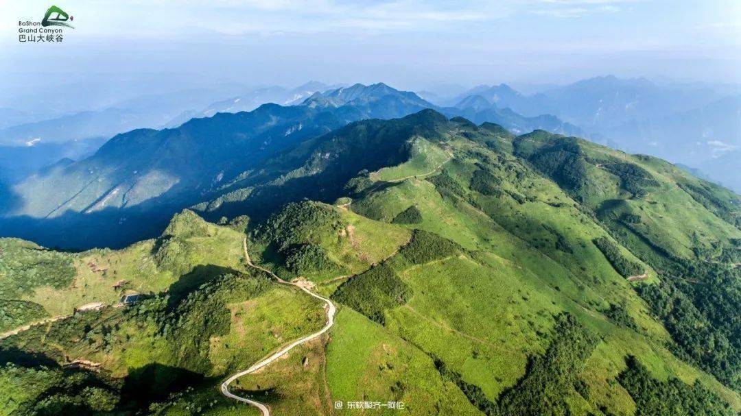 坡峰岭景区在几环 5a5f73cb26ff4a13924f0866e406b079.jpeg