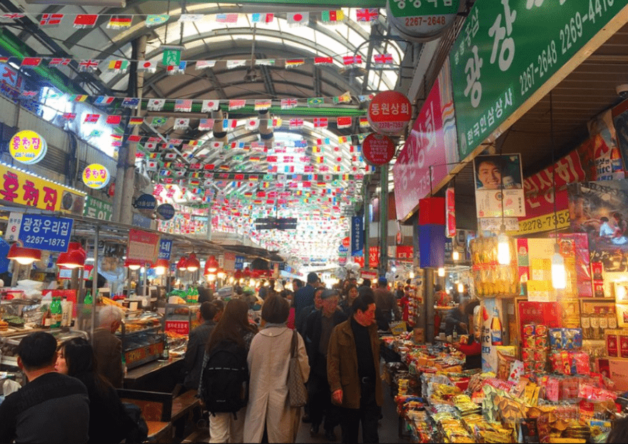 韩国gdp2021_韩国美女(2)