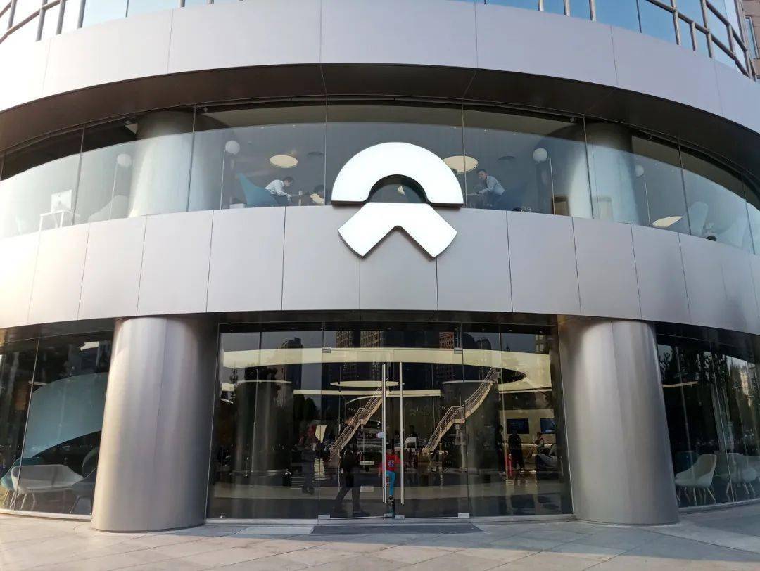 汽车|造车新势力股价涨疯了！理想汽车涨28%创新高，蔚来今年以来涨409%，特斯拉市值超过沃尔玛