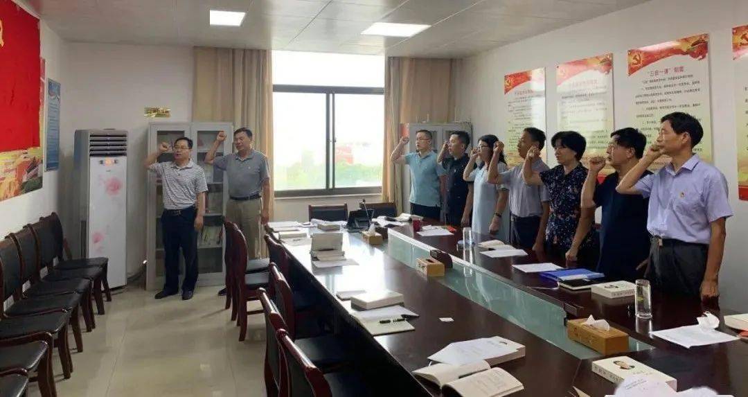 什么叫三农服务职位 326dad186ae740afb61bcc229f655bd8.jpeg