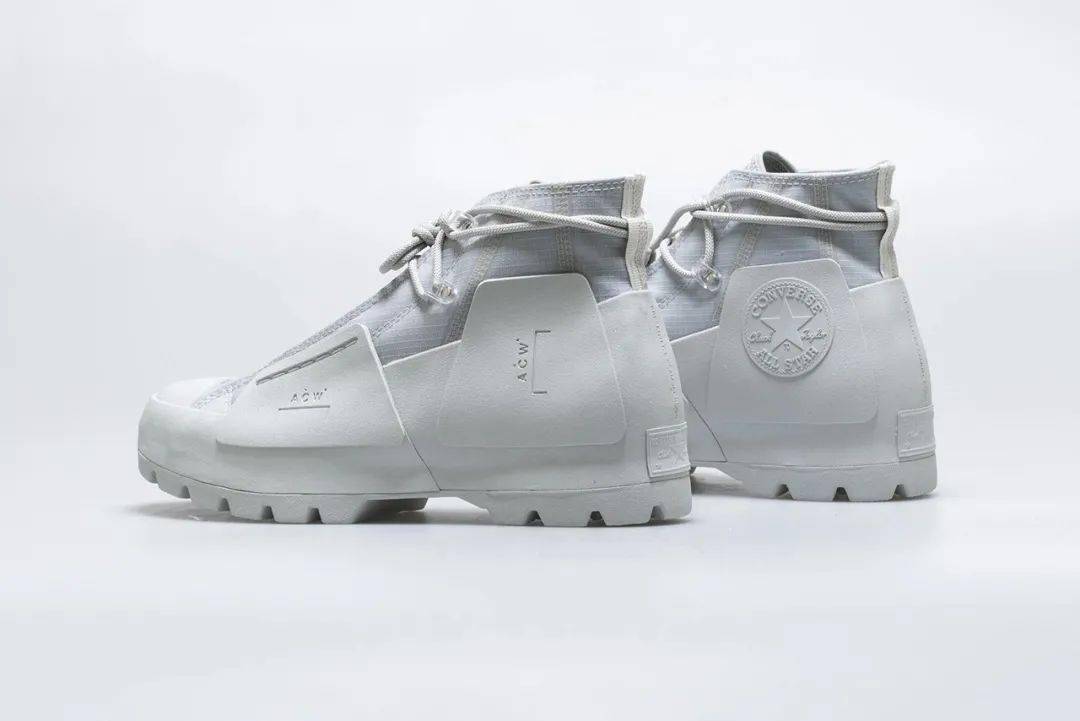 Adidas|每周联名X讯 | Adidas也学会了通过联名来解构自己的复古鞋款？