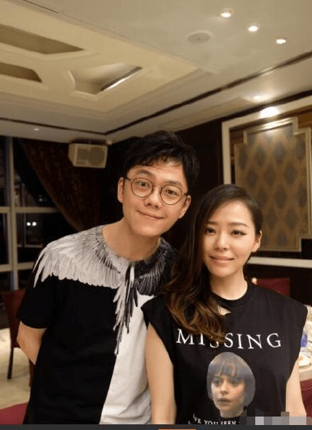 陈秋莳|张靓颖忘词失误，绯闻男友发文维护