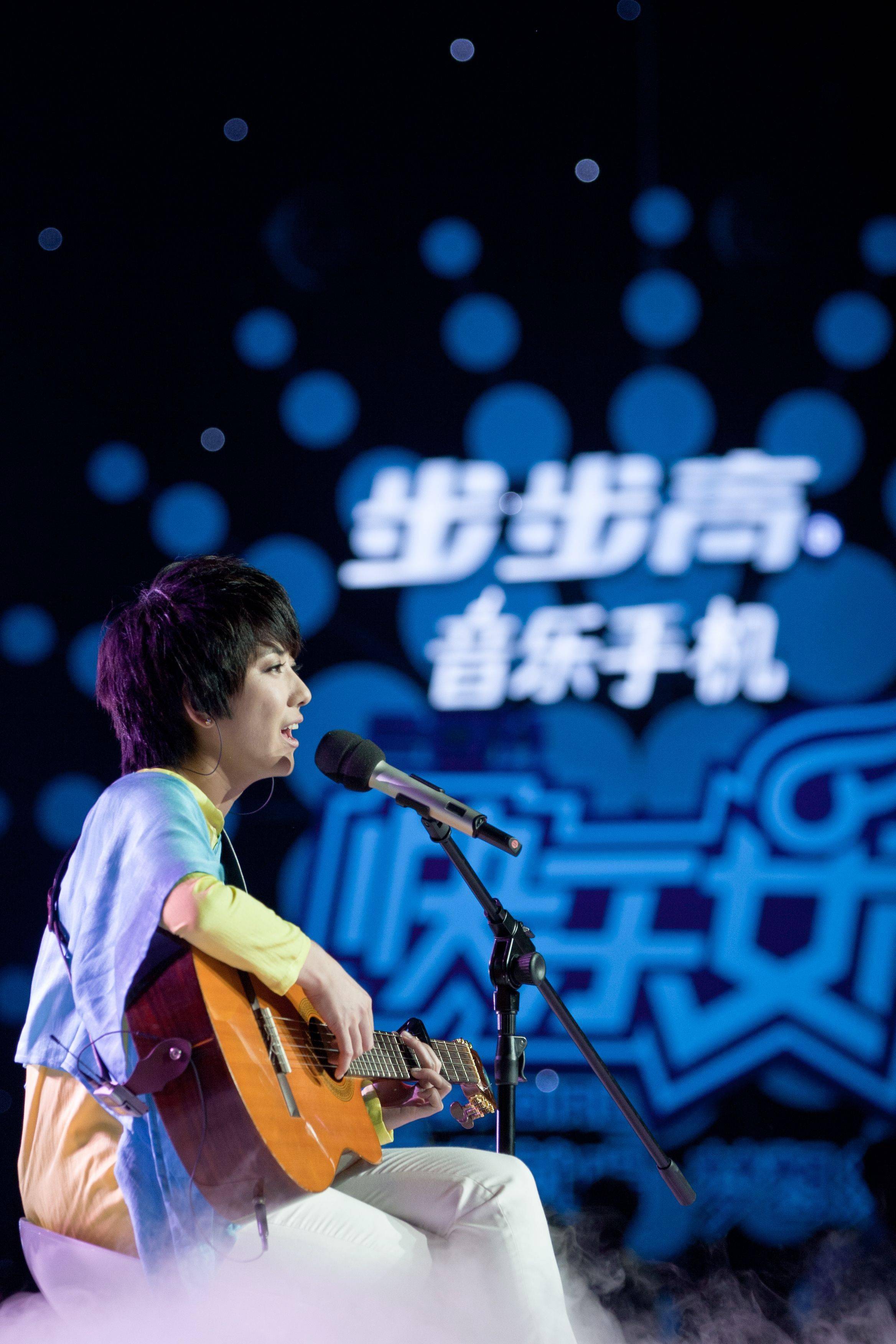 最初的|刘忻：依然很笨拙地去完成最初的梦想｜新京报x乐队的夏天