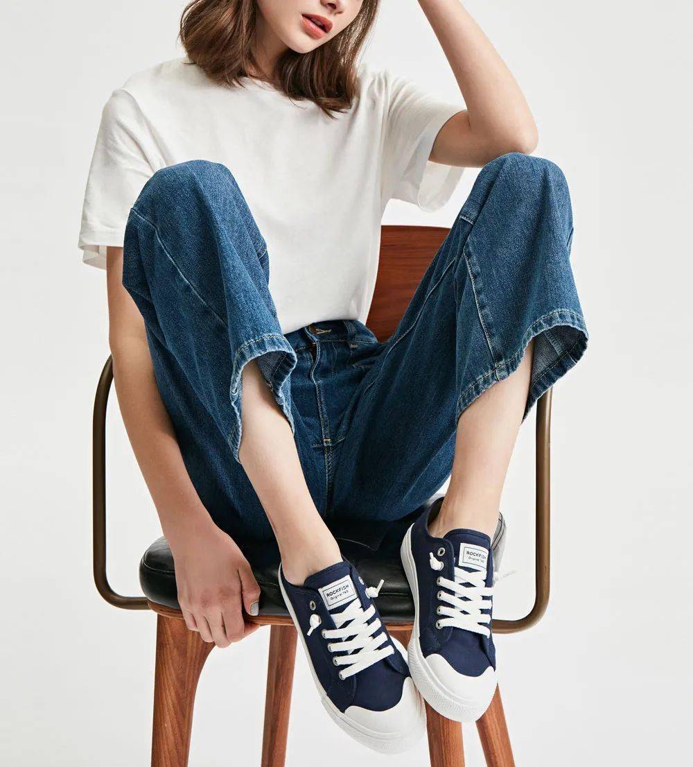 小白|超级团 | 英国帆布小白鞋，不怕水，不怕脏，不用系鞋带