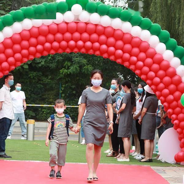 北京石油学院|北京石油学院附属二小迎新：石榴树的新家