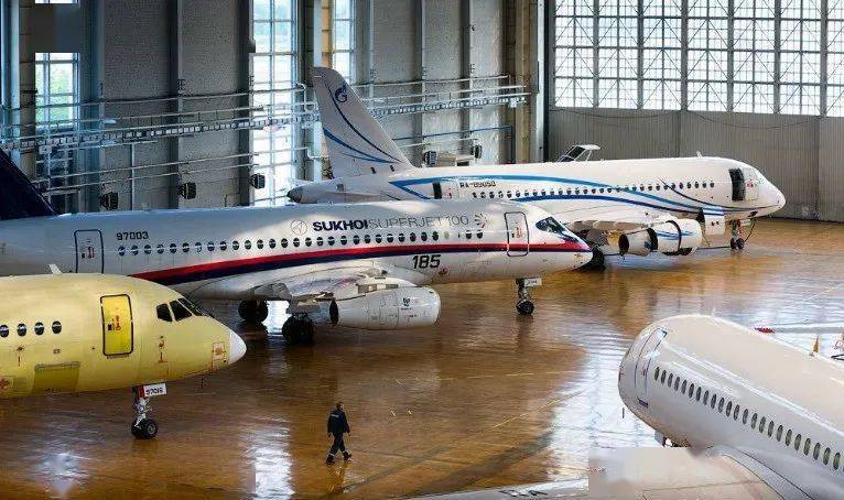 俄罗斯ssj100支线客机与中国arj21同期启动但销量却已成规模